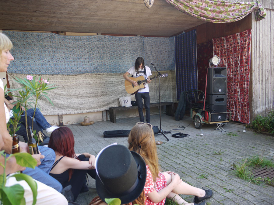 Akustischer Grunge-Rock: King Contradiction aus Winterthur spielte an der zweiten Station des Gartenfestivals
