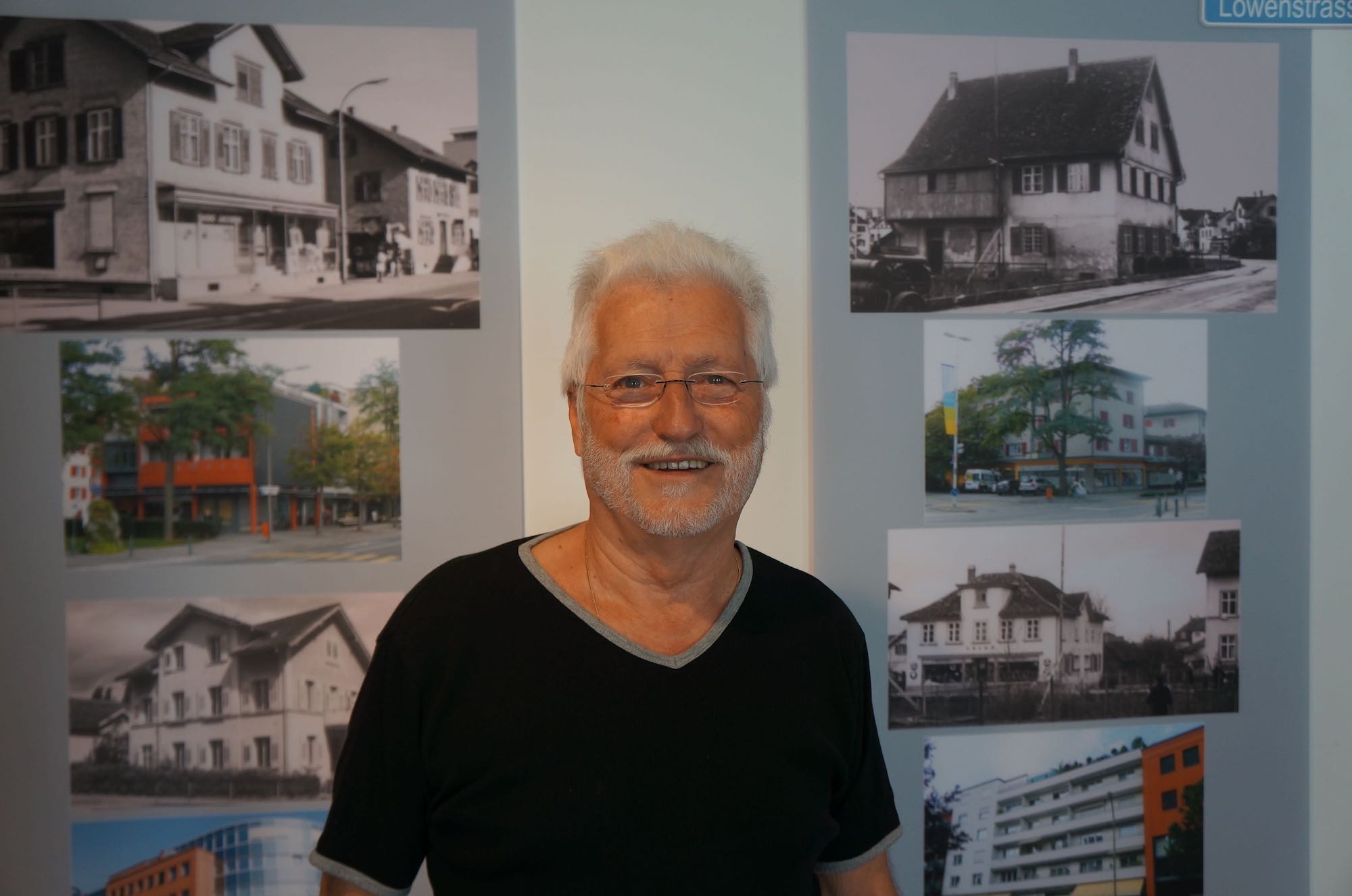 "Der Grafiker und Alt-Kreuzlinger Roger Cotting hat die Bilder zusammengestellt und gestaltet.“