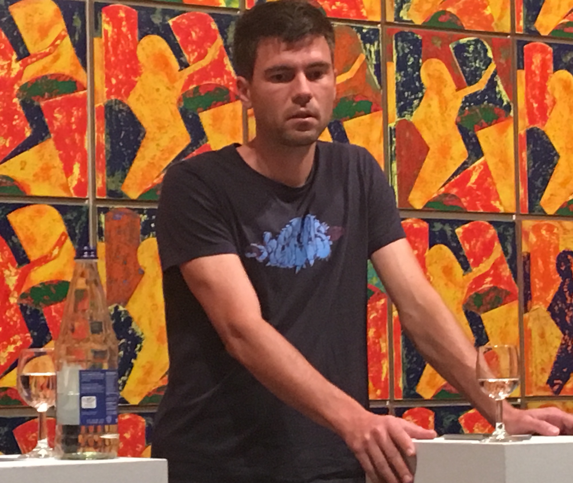 "Ironie ist für uns ein Mittel der Kunst": Philipp Glatz vom Künstler-Duo Bildstein⎜Glatz bei einer Diskussion über das Künstlerbild von heute im Kunstmuseum Thurgau
