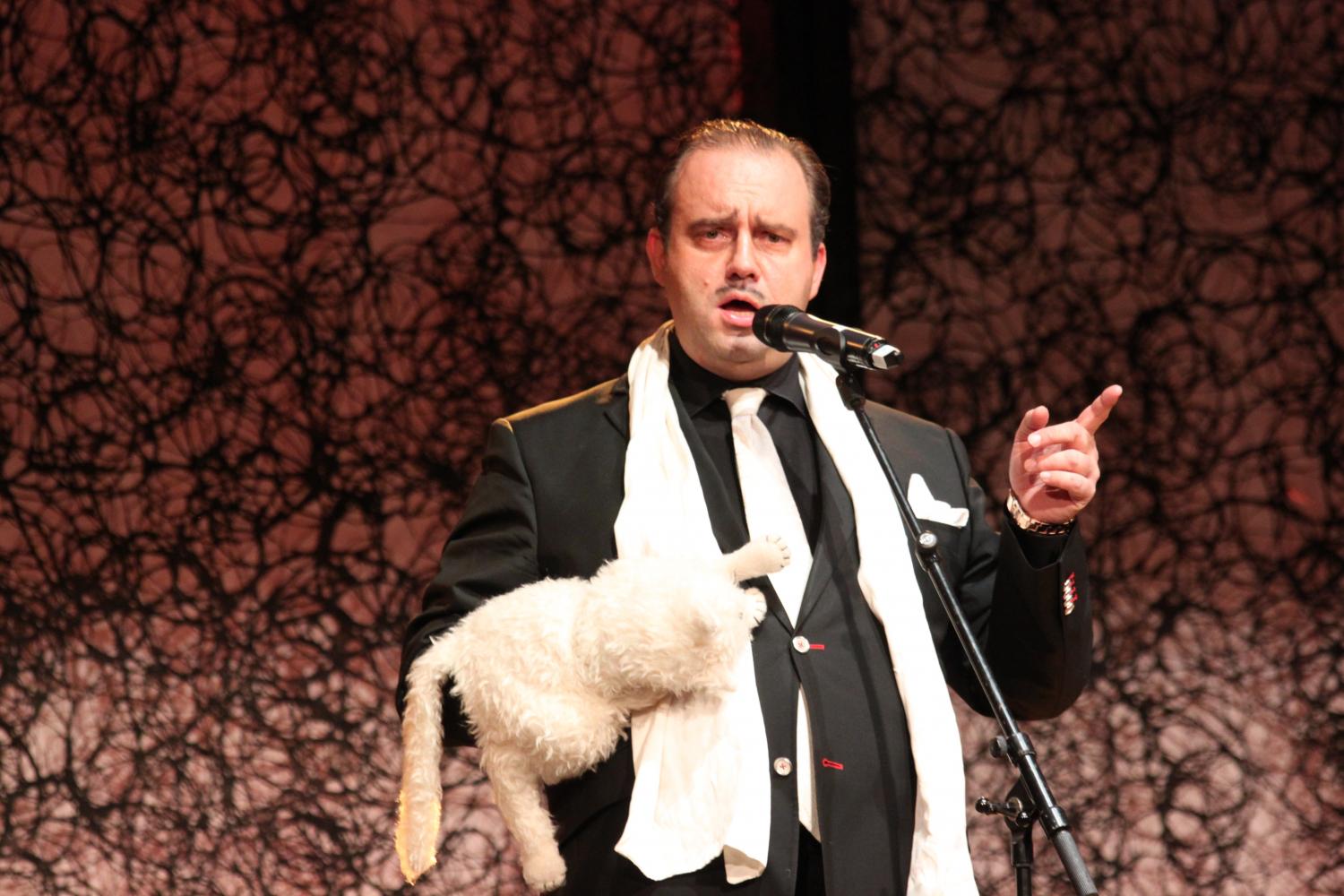 Paraderolle: Für sein Programm "Der Götti" hat Florian Rexer 2015 den Swiss Comedy Award erhalten.