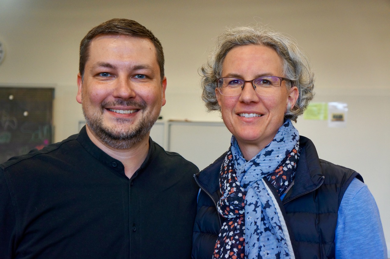Dirigent Chugai und Präsidentin Eva Hofacker arbeiten gut zusammen.