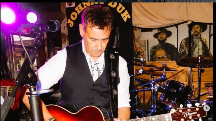 Johnny Duk Trio