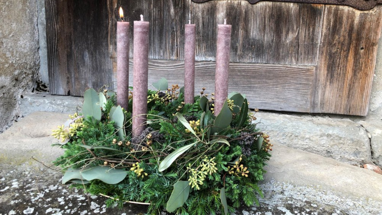 Adventskranz binden mit anschliessendem Essen
