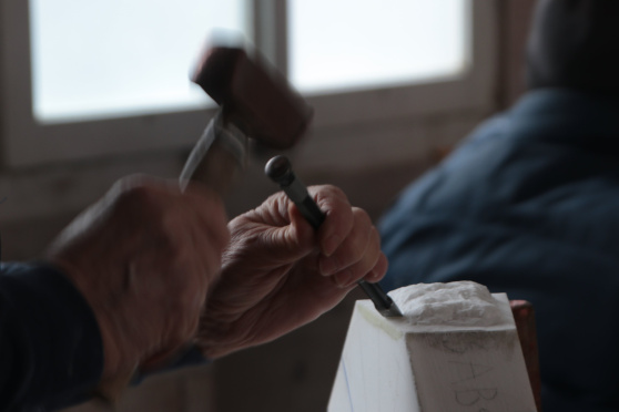 Eintauchen in das Handwerk am Stein - Bildhauerkurs