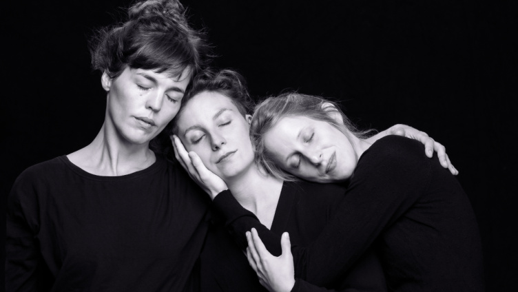 Trëi: One's for the sorrow, two's for the joy