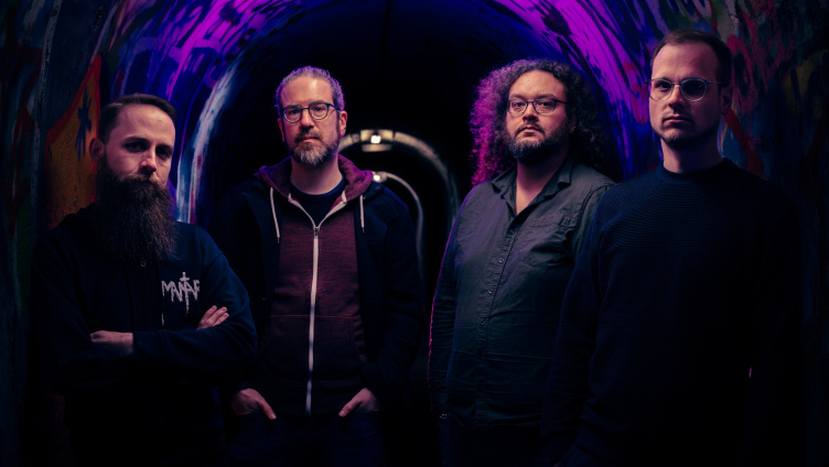 Hathors (CH) + Inspired by Illusions (DE)