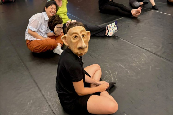 Workshop mit Masken der Familie Flöz