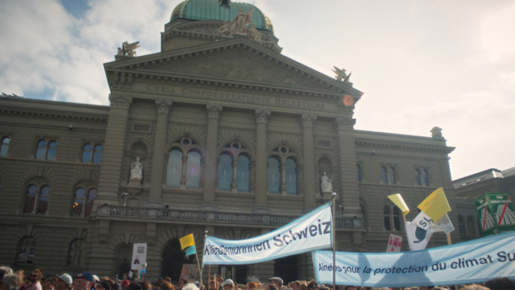 Trop Chaud – KlimaSeniorinnen vs. Switzerland