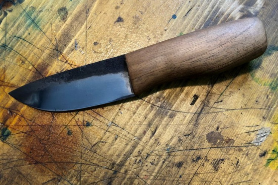 Naturena: Allzweckmesser schmieden