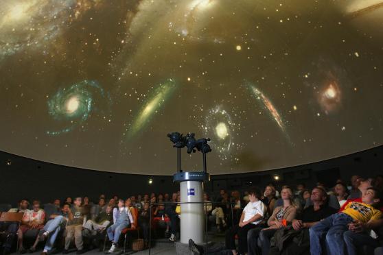 Live-Vorführung im Planetarium