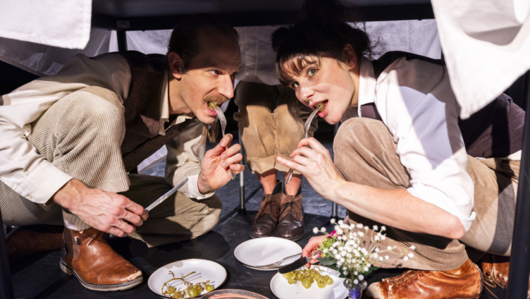 Vom Beinahe-Verbot zur Jubiläumsproduktion: 40 Jahre Momoll Theater